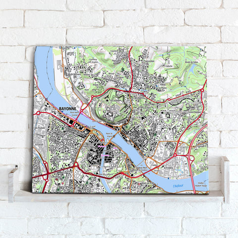 Map Canvas - France 1:25,000, postcode centred - Classic Style